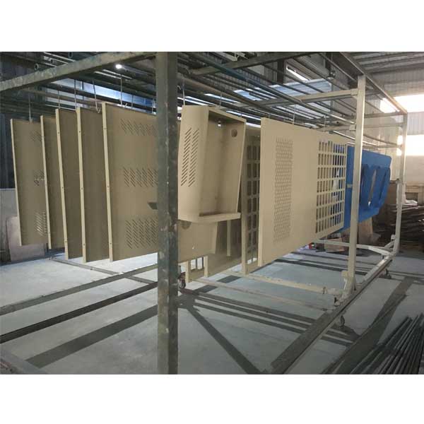 模溫機、冷水機、鈑金生產線