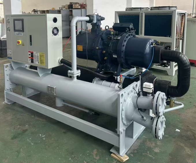 螺桿式冷水機應用于化工行業